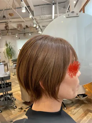 ショート maru.所属・照井 由香理のヘアスタイル