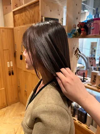 ミディアム 透明感/ベージュ /kazui🐈のヘアスタイル