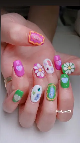 ネイル JINI NAIL所属・ジニ ネイルのネイルデザイン