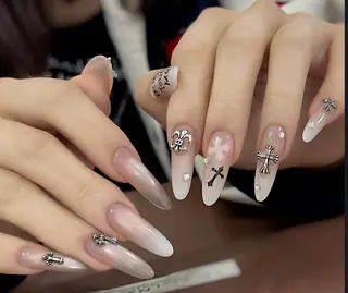 ネイル エリ🫧 nail池袋東口のネイルデザイン