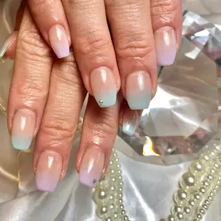 ネイル 爪屋所属・橋本 里香のネイルデザイン