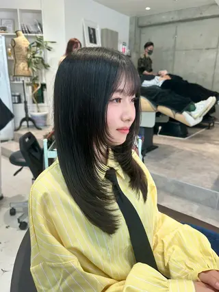ロング 山崎結菜 🫧透明感カラーのヘアスタイル