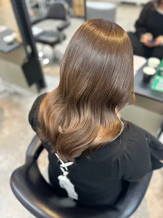 ミディアム パーマ 伊藤 美奈穂のヘアスタイル