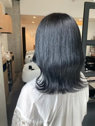 ミディアム ✨色持ちの良い艶 カラー✨蟹江真世のヘアスタイル