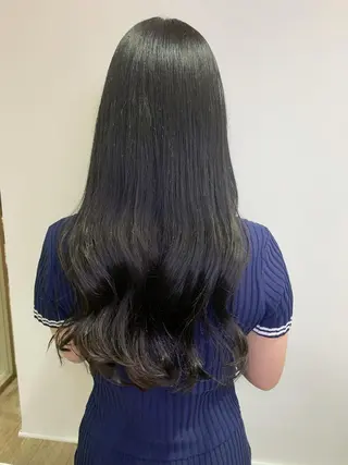 ロング カラー パーマ ヘアアレンジ 近藤千翔🩵 髪質改善Periodのエステ・リラクイメージ