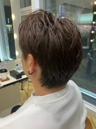 カラー メンズ 新美 木乃美のヘアスタイル