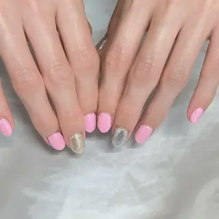 ネイル 渡辺 美月のネイルデザイン