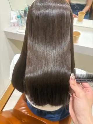 ロング レイヤー／髪質改善 ／YUのヘアスタイル