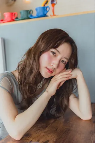 セミロング カラー 透明感カラー🦋艶髪 イヴカ💙のヘアスタイル