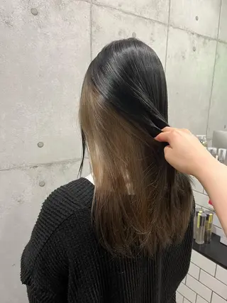 ロング カラー newi赤羽 HINATAのヘアスタイル