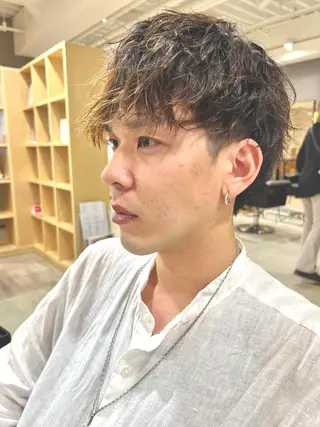 パーマ メンズ 心斎橋バレイヤージュ 小林勝貴のヘアスタイル