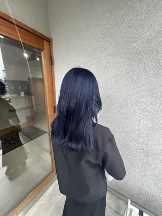 ロング カラー 浅岡 みちるのヘアスタイル