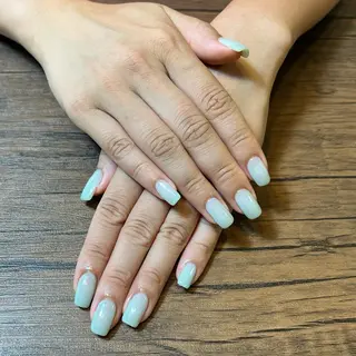 ネイル HENRIETTA NAILSALONのネイルデザイン