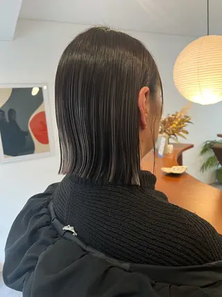 ミディアム ボブ/レイヤー/ ショートcovo代表のヘアスタイル