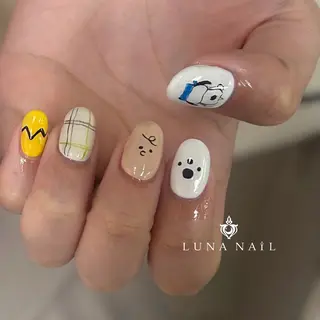 ネイル アトリエ　ミモザ所属・いまむら あかりのネイルデザイン