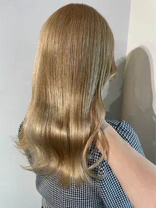 セミロング 最新ケアカラー 髪質改善YUTOのヘアスタイル