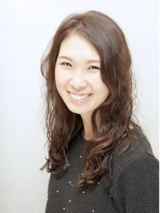 ミディアム カラー パーマ 香川 裕基のヘアスタイル