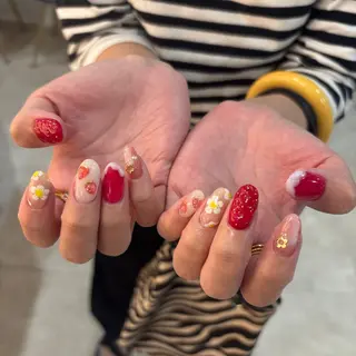 ネイル 栗田 ゆう子のネイルデザイン