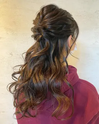 ヘアアレンジ 女性に人気♪ はやしほのかのヘアスタイル