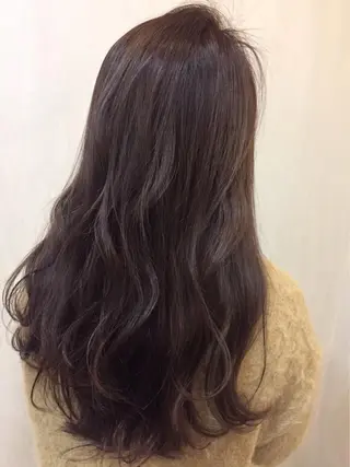 ロング カラー 磧本 祐里恵のヘアスタイル