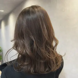 セミロング カラー 中村 ひなたのヘアスタイル