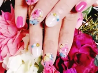 ネイル アップネイル 芦田のネイルデザイン