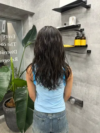 セミロング パーマ 表参道/中明度カラー /レイヤー/Youのヘアスタイル