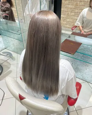 ロング カラー 小林 妃那のヘアスタイル
