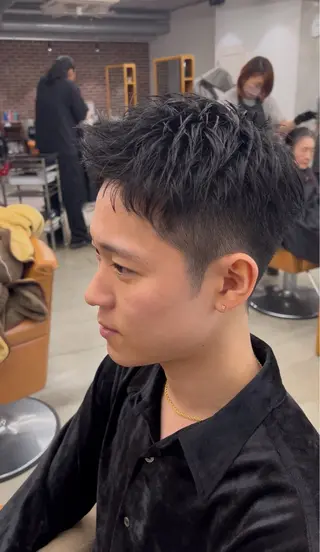 ショート 山野愛子美容室　銀座店所属・tomoメンズ特化 /パーマ/カットのヘアスタイル