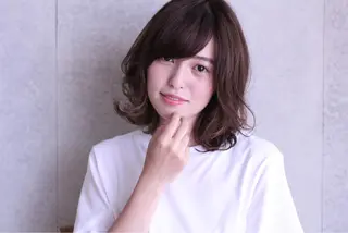 ミディアム Sara所属・鈴木 悠史のヘアスタイル