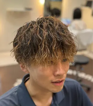 ショート パーマ メンズ 長屋 裕也のヘアスタイル