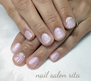 ネイル nail salon rita所属・柴田 理紗のネイルデザイン