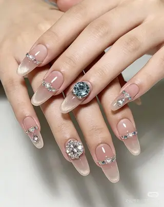 ネイル 飯田 真央のネイルデザイン