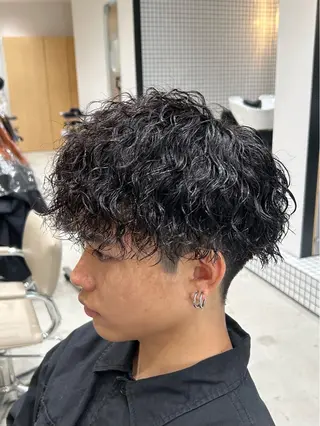 パーマ メンズ 🐲ツイスパ🐲 フェード/龍のヘアスタイル