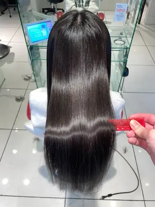 ロング 💈髪質改善特化💈 岡田 侑輝のヘアスタイル