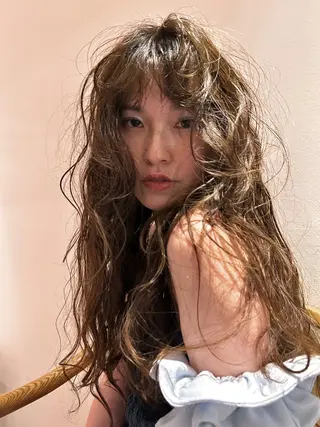 セミロング パーマ デザインカット/ パーマ/nanaのヘアスタイル