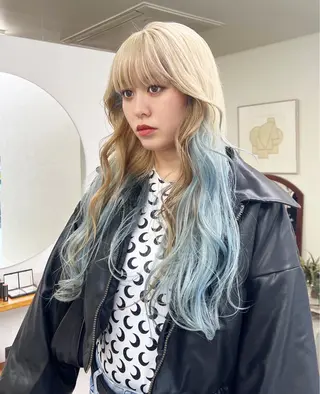 ロング カラー 小林 美咲のヘアスタイル