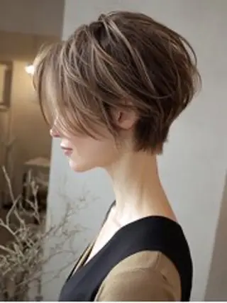 ショート カラー kanna カンナのヘアスタイル