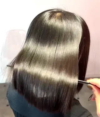 ショート 莉乃/縮毛矯正/髪質 改善/艶カラーのヘアスタイル