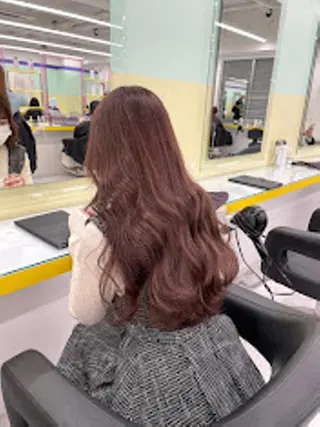 カラー 🤍THEATER 【公式】札幌🤍🍬のヘアスタイル