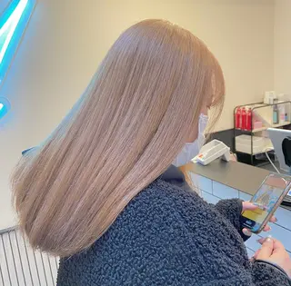 セミロング カラー ハイトーンカラー 🦋yuri🦋のヘアスタイル