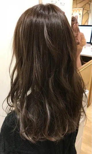 セミロング 渋谷ハイトーン/ デザインカラー阿部のヘアスタイル