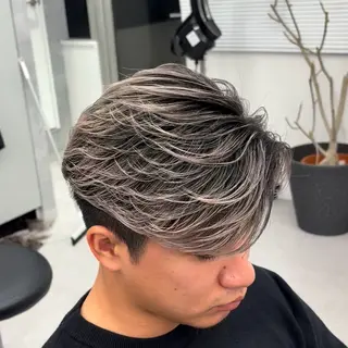 ミディアム メンズバレイヤージュ 🔥メンズカット🔥のヘアスタイル