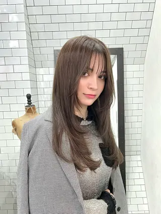 ロング 宮本 楓のヘアスタイル