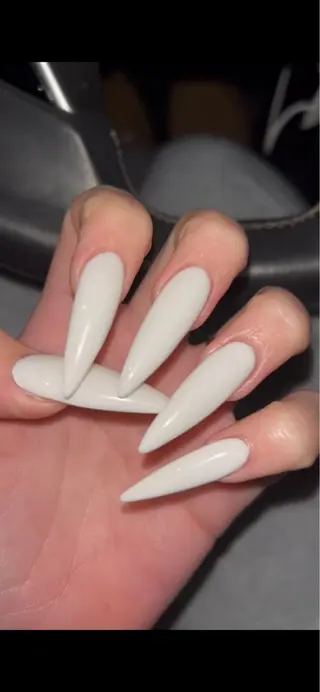 ネイル nail.salon .Reversalのネイルデザイン