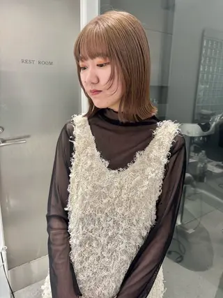 ミディアム iLi所属・iLi 《イリ》のヘアスタイル