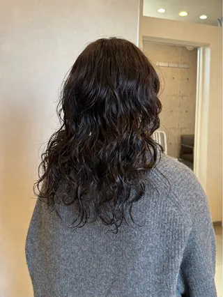 セミロング パーマ 山元 くるみのヘアスタイル