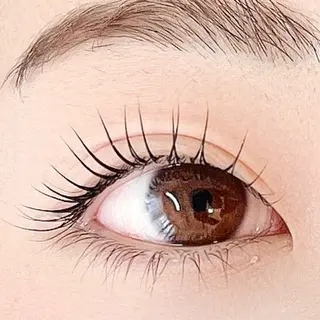 マツエク・マツパ eyelash&eyebrow Luminous所属・Luminous まつげ&眉毛 専門店のマツエク・マツパデザイン