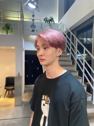 ショート カラー HEDI所属・野林 夏帆のヘアスタイル