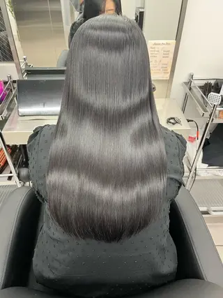 美髪.艶髪.髪質改善 LoLo.サリのヘアスタイル